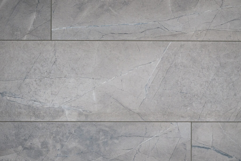 Ламинат 34 класса EVERSENSE Large EL1002 Мрамор серый