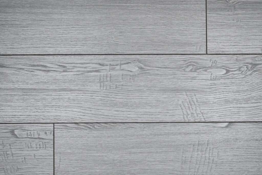 Ламинат 34 класса EVERSENSE Classic EL1053 Дуб Виктория серый