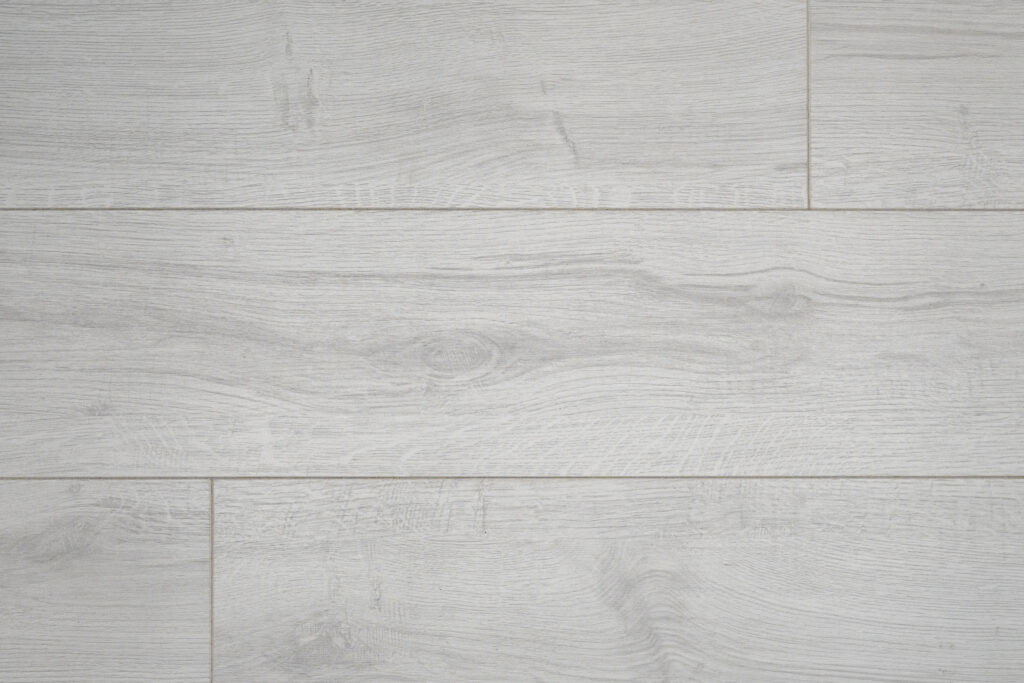 Ламинат 34 класса EVERSENSE Classic EL1054 Дуб Шерман белый