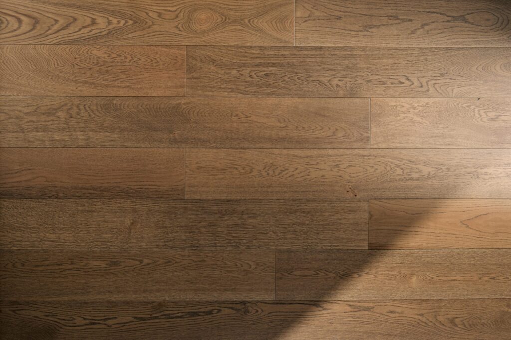 Ablux European Oak, Edmonton