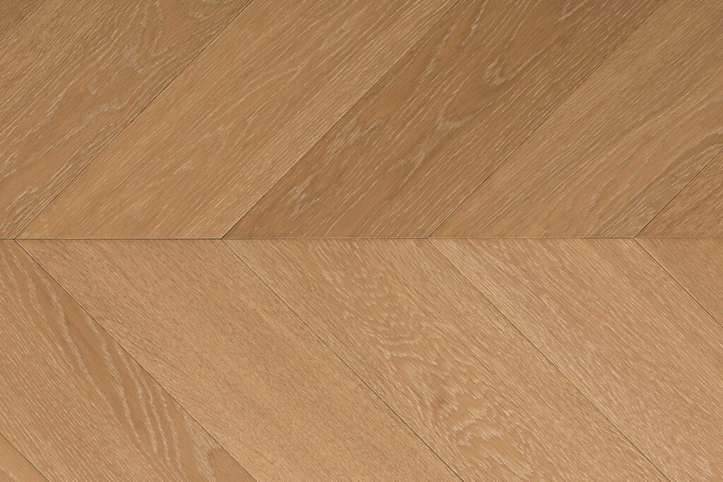 Ablux European Oak, Calgary (French tree, varnish)